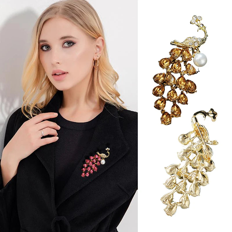 Fashion Crystal Pearl Peacock Brooches For Women Clothing Coat Party Accessories Gifts