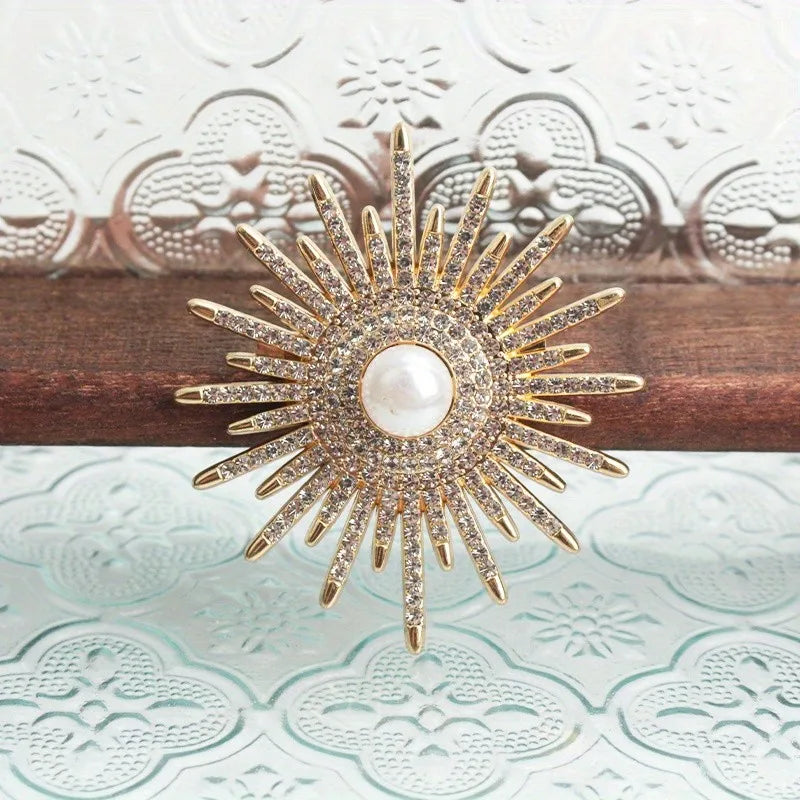 Vintage Sun Moon Star Brooches Alloy Crystal Pins Badge for Women Clothing Accessories
