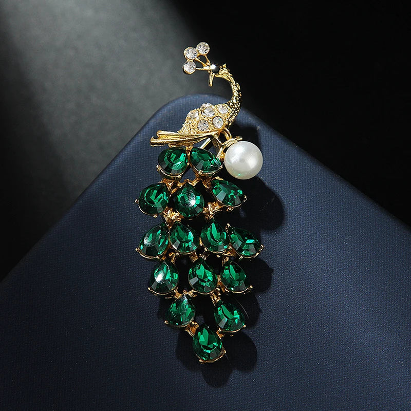 Fashion Crystal Pearl Peacock Brooches For Women Clothing Coat Party Accessories Gifts